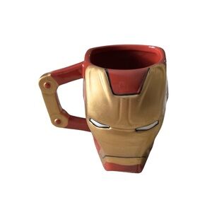 Marvel Iron Man Civil War Gold‎ and Red ceramic Mug Collectible